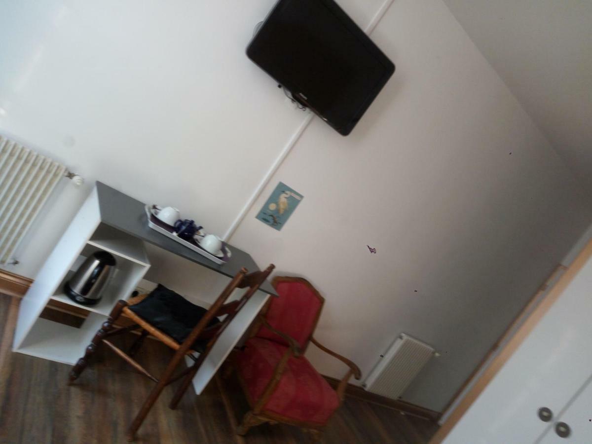 Madelon IV Bed & Breakfast เบลเวส ภายนอก รูปภาพ